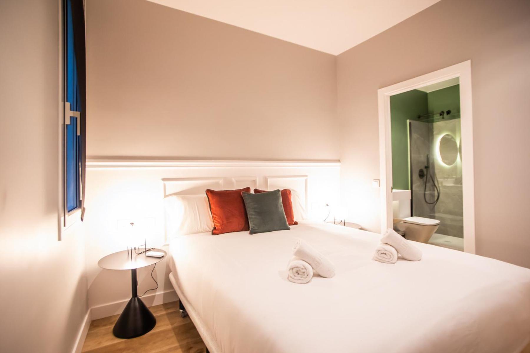 Apartment P3mal1076- Beautiful 2br Newly Refurbished *