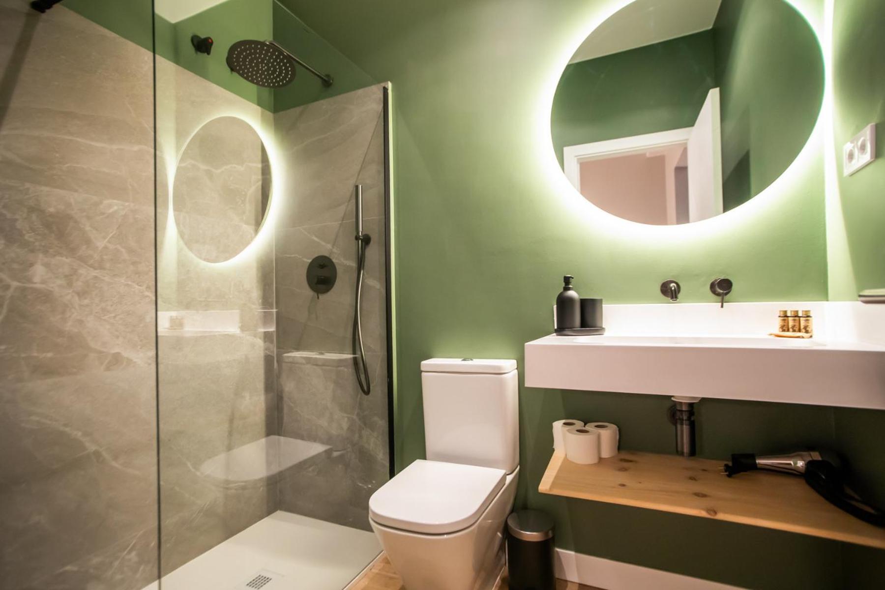 Apartment P3mal1076- Beautiful 2br Newly Refurbished