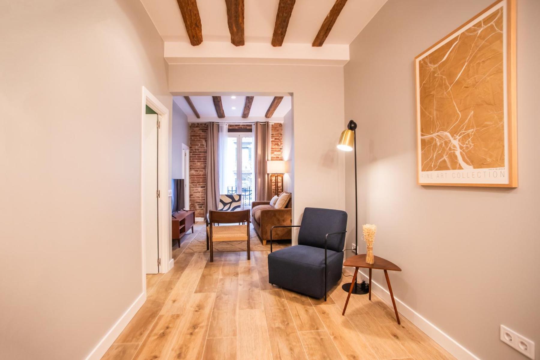P3mal1076- Beautiful 2br Newly Refurbished Apartment *